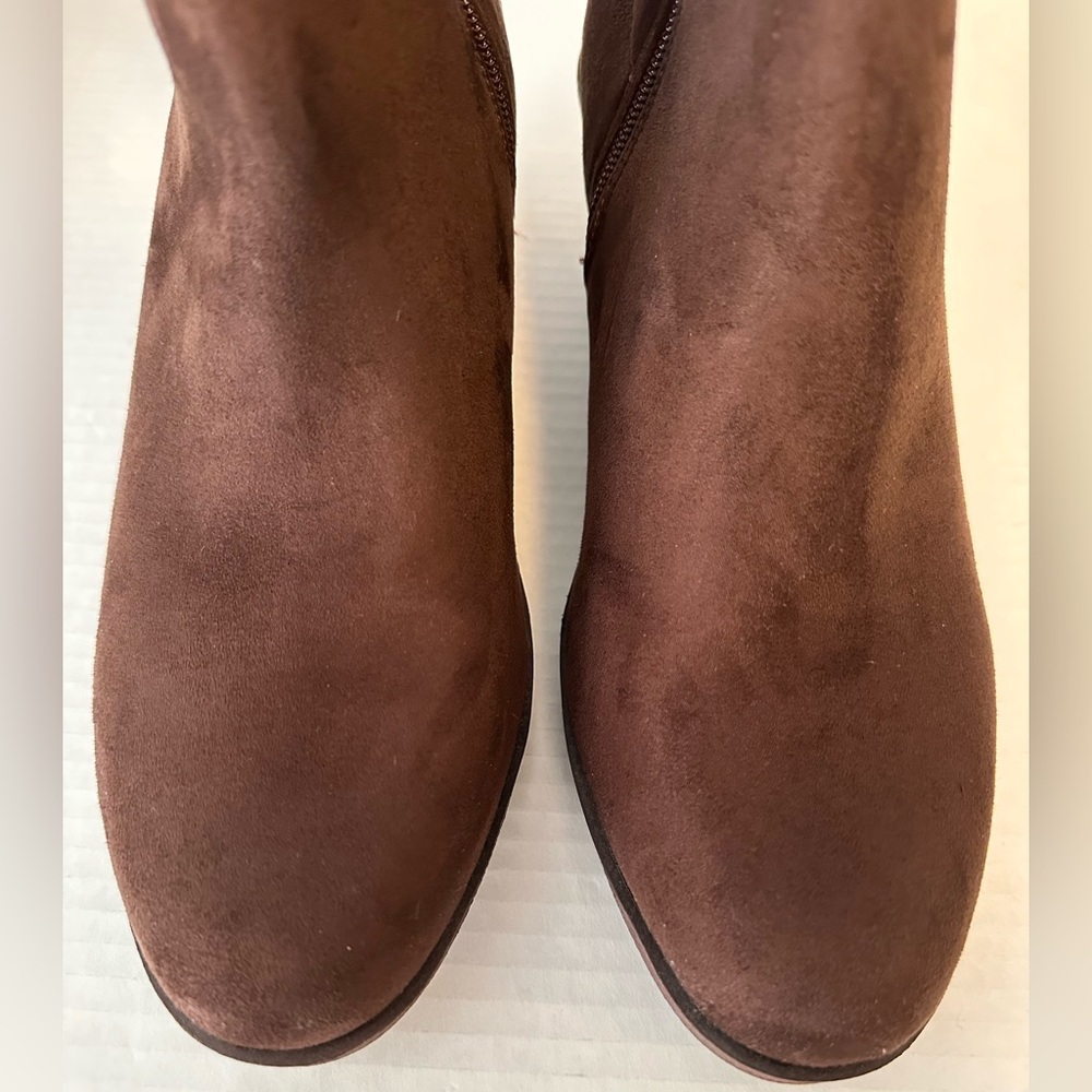 Aerosoles Binocular Wedge Boot (New) - Picture 8 of 12